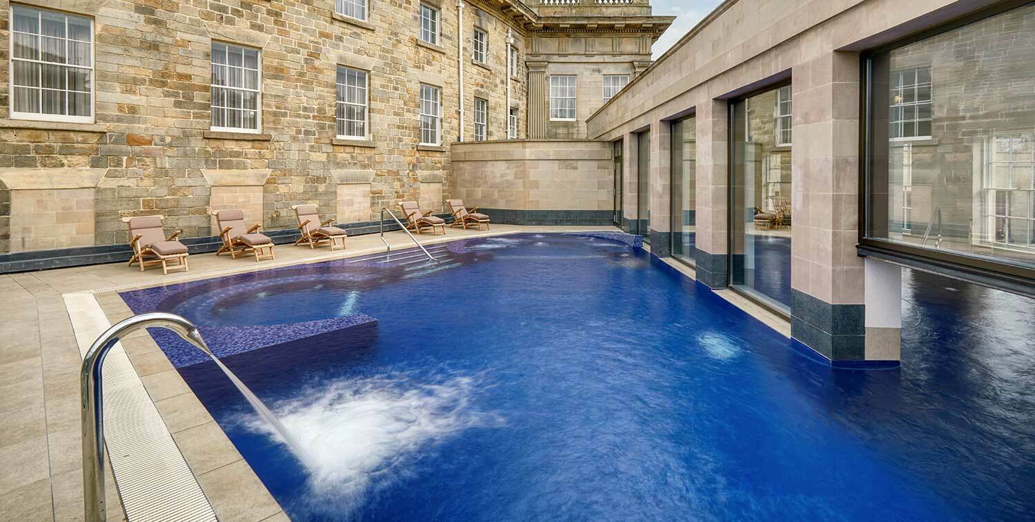 Outdoor Pool 1 lo res