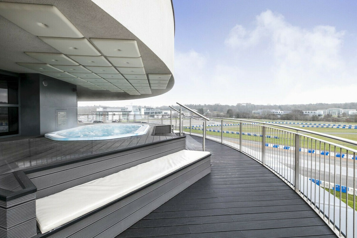 Brooklands hottub
