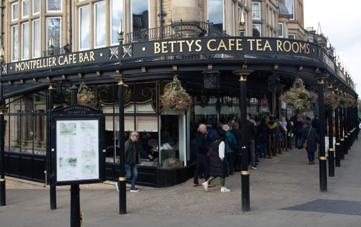 Bettys of Harrogate resized