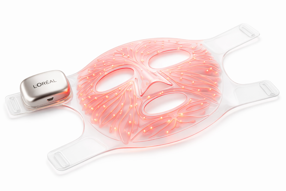 FACE MASK red light therapy partnership with Loreal