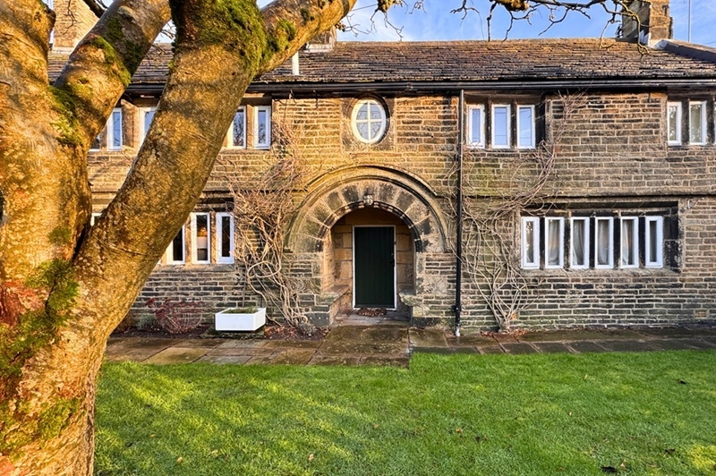 Holdsworth Farm cottage Bedroom Gallery Farmhouse Exterior