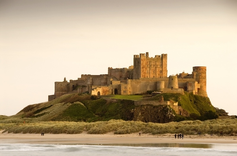 Bamburgh Castle North east i Stock 157193180