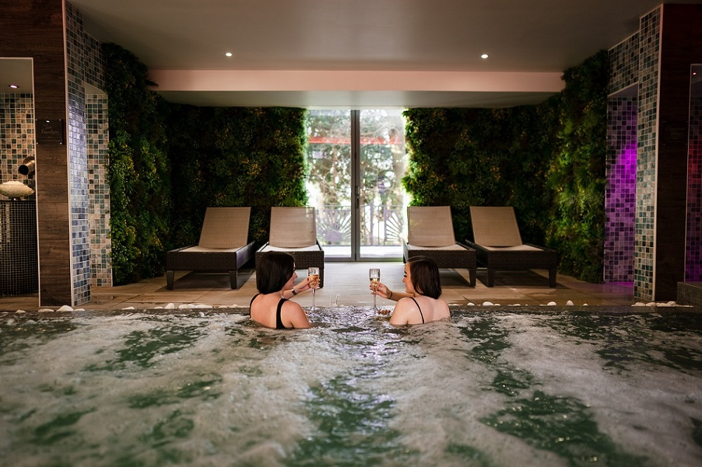 Infinity pool Ringwood 1051