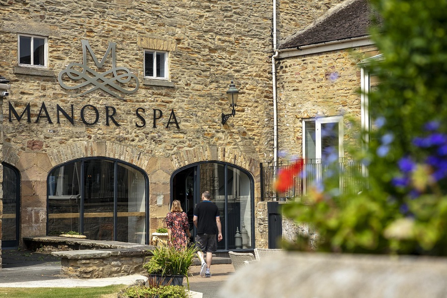 Manor House Hotel Spa 010