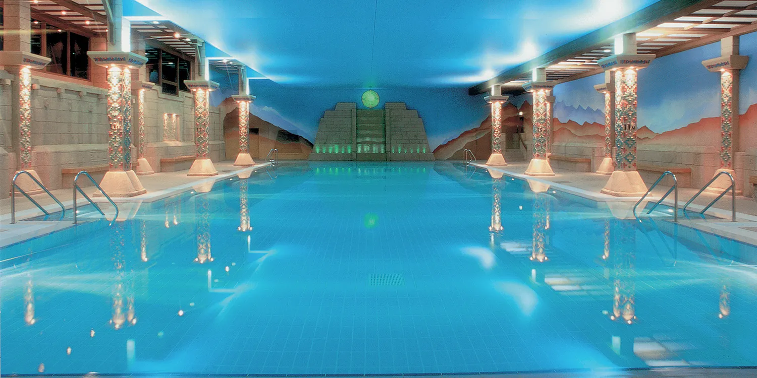 Aztec Indoor 25 m Pool