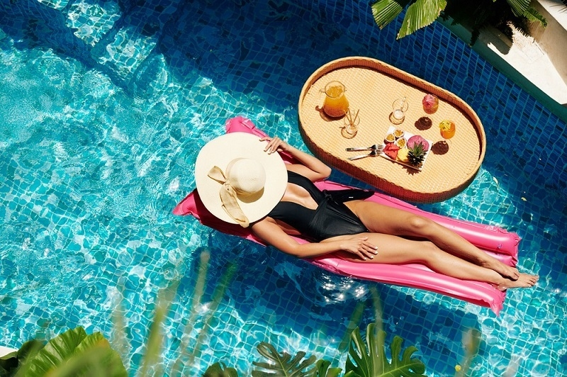 Pool tribes hero shot